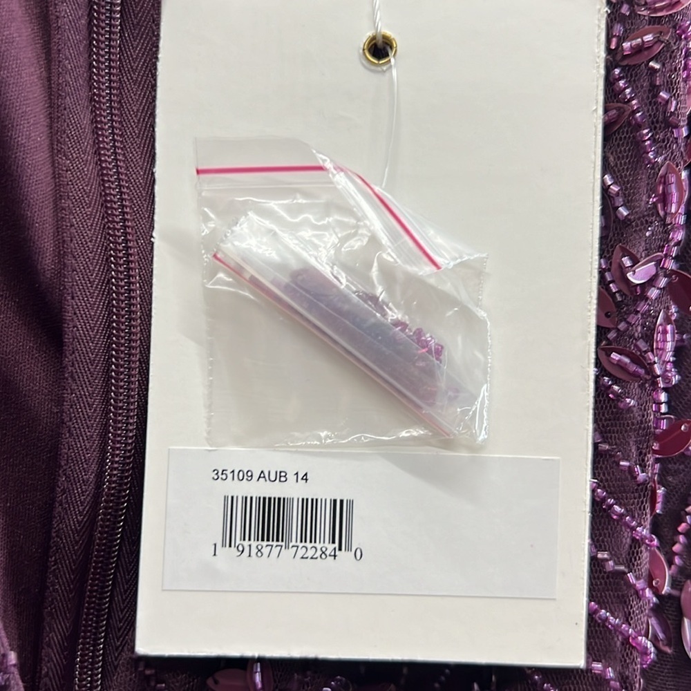 Mac Duggal 35109 NWT Embellished Flutter Sleeve Gown - Picture 10 of 14